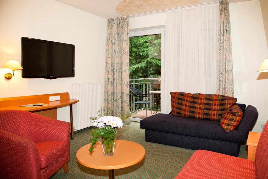 Hotel Gremersdorf - Zum Gruenen Jaeger Екстериор снимка