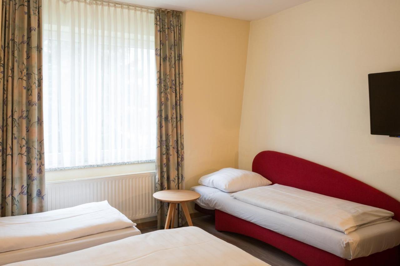 Hotel Gremersdorf - Zum Gruenen Jaeger Екстериор снимка
